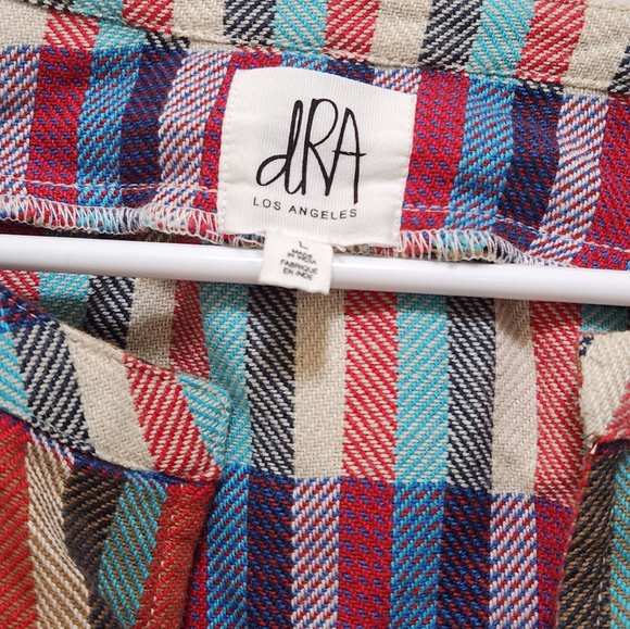 Plaid quarter sleeve top - Picture 3 of 3